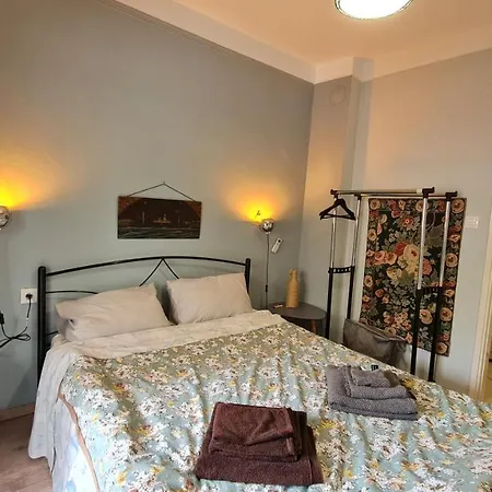 Apartment Mama's *